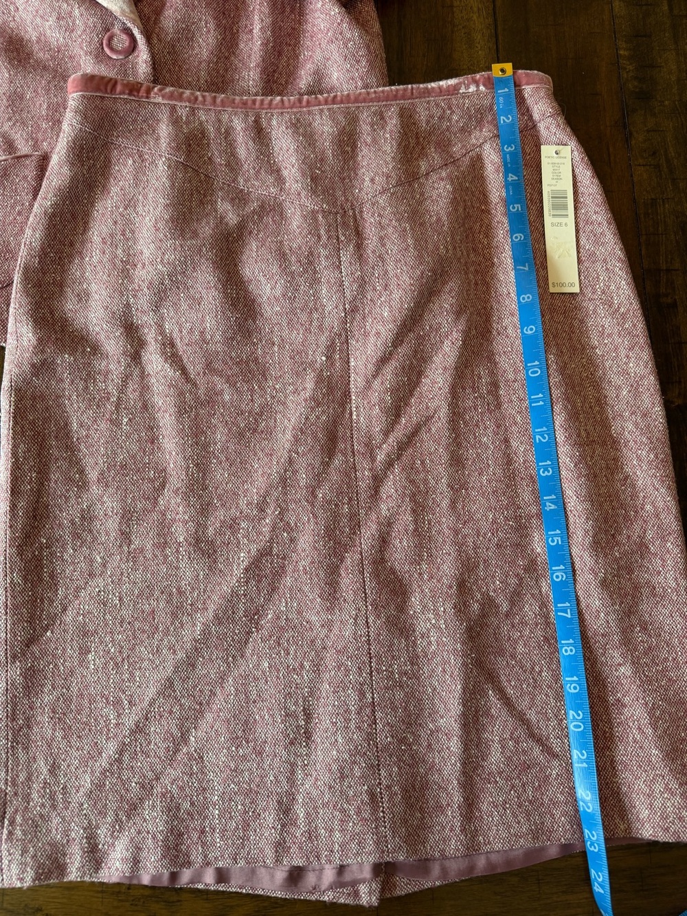 Kate Hill pink skirt suit - Picture 3 of 6